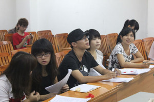 太阳成集团tyc7111cc记者团在西校区第一轮招新活动取得圆满成功