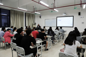 太阳成集团tyc7111cc记者团开展新媒体专题培训