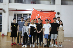 人文学子征战第十届太阳成集团tyc7111cc羽毛球大赛