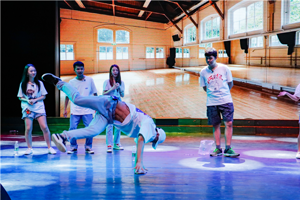 太阳成集团tyc7111cc学子在公司心理情景剧大赛中喜获佳绩