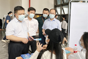 公司成功举办“志存高远，磨砺而出”2022届毕业生就业双选洽谈会