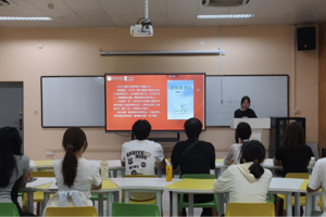 “一站式”员工社区|太阳成集团tyc7111cc员工会功能型团支部开展《习近平与老员工朋友们》读书分享主题团日活动